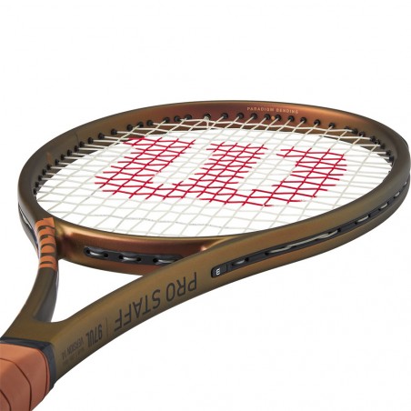 Raquette de squash Wilson Pro Staff CV - black/red Raquette de squash Wilson Pro Staff CV - black/red